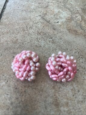 Pink Pearl Cluster Stud Earrings - Elegant Women’s Fashion Jewelry